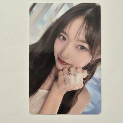 IVE ALIVE Photocard HMV LEESEO