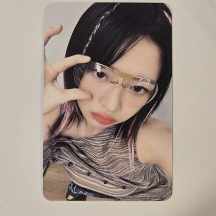 IVE SWITCH Photocard REI