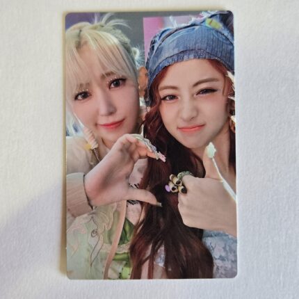 LE SSERAFIM CRAZY JP A ver photocard SAKURA YUNJIN