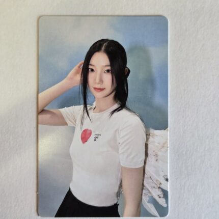 LE SSERAFIM UNFORGIVEN Regular ver photocard KAZUHA