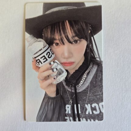 LE SSERAFIM UNFORGIVEN Compact ver photocard CHAEWON