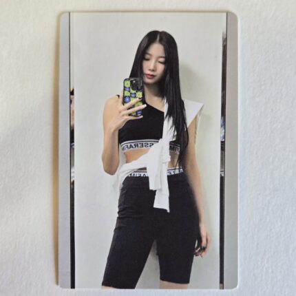 LE SSERAFIM UNFORGIVEN Compact ver photocard KAZUHA