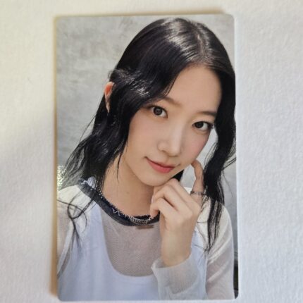 LE SSERAFIM UNFORGIVEN JP Photocard Regular ver KAZUHA