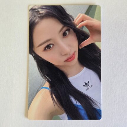 LE SSERAFIM UNFORGIVEN JP Photocard Regular ver YUNJIN