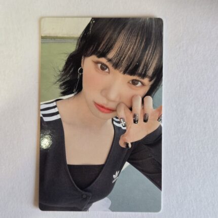 LE SSERAFIM UNFORGIVEN JP Photocard Regular ver CHAEWON
