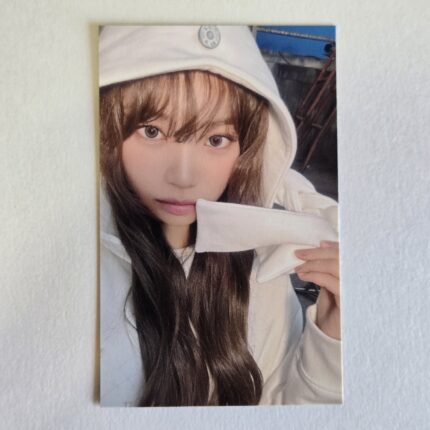 LE SSERAFIM UNFORGIVEN UMS Lucky Draw photocard CHAEWON